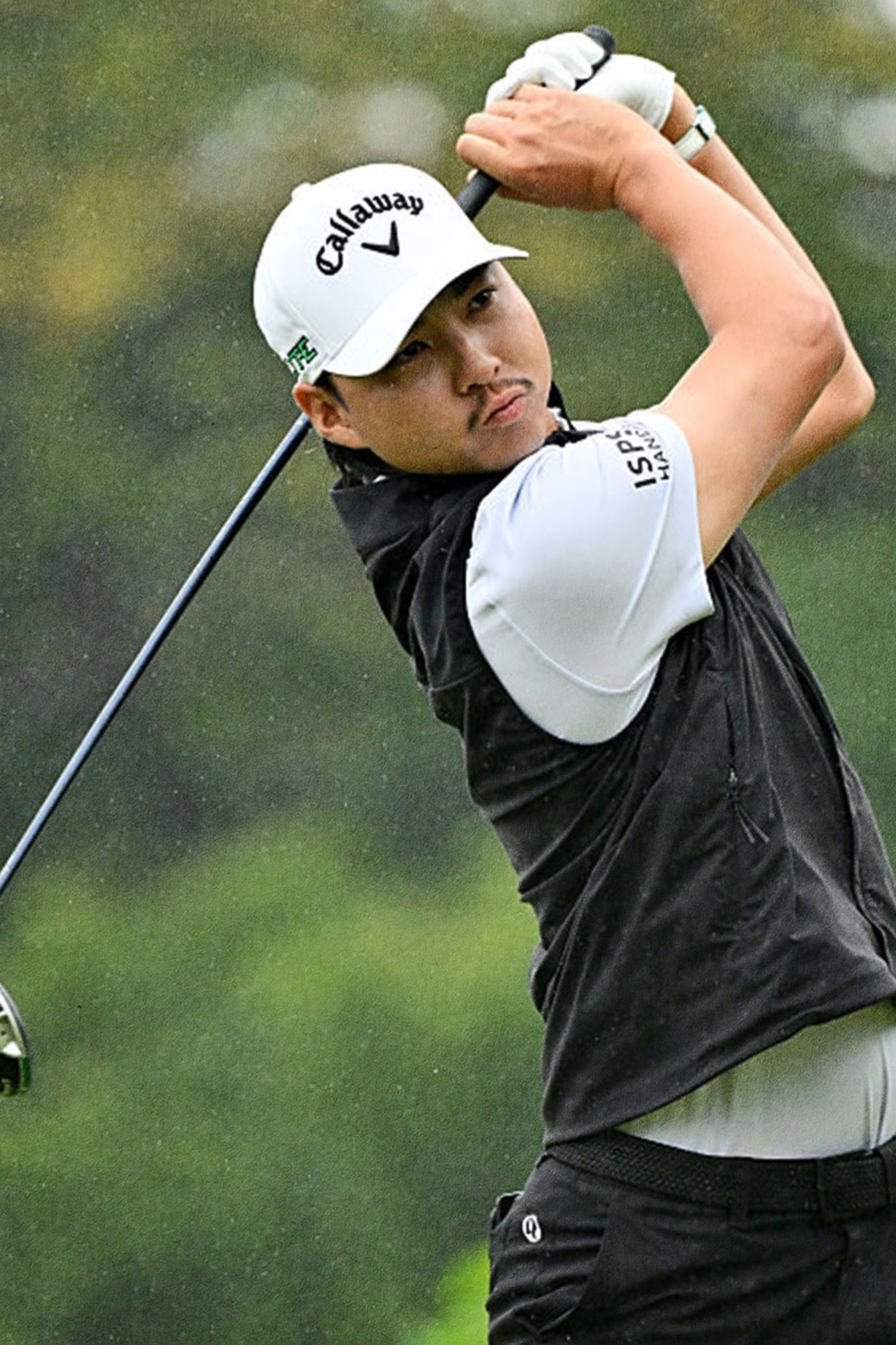 A golfer wearing a white Callaway cap and black vest swings a golf club, with a blurred green background and red-bordered panels showing baseball gloves and bats.