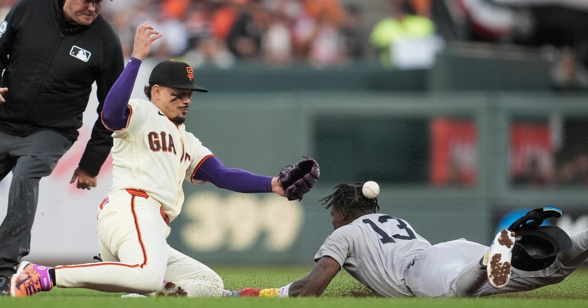 The Tony Vitello era opens with a dud in the Giants’ Netflix nightmare