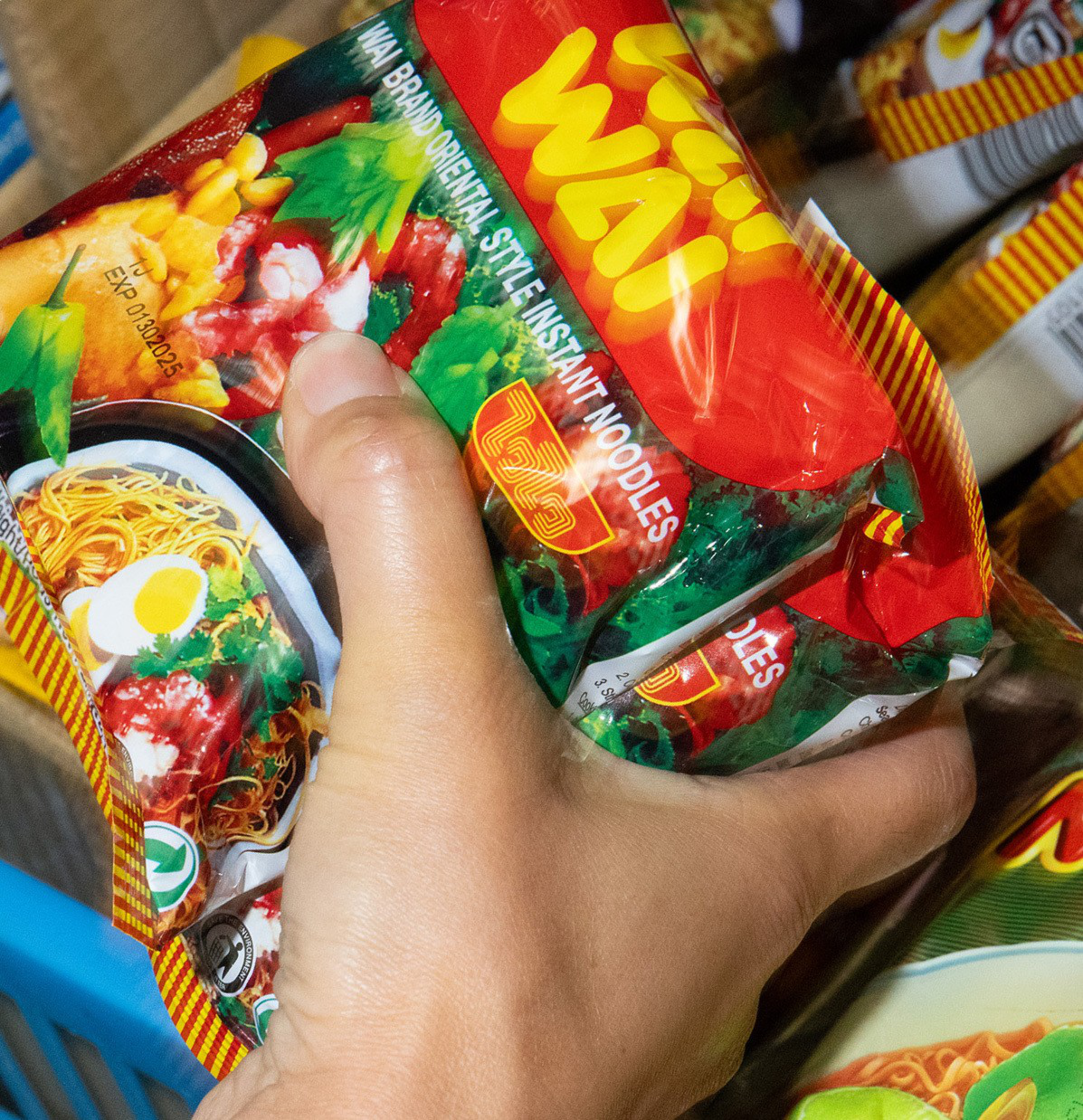 Instant noodles 