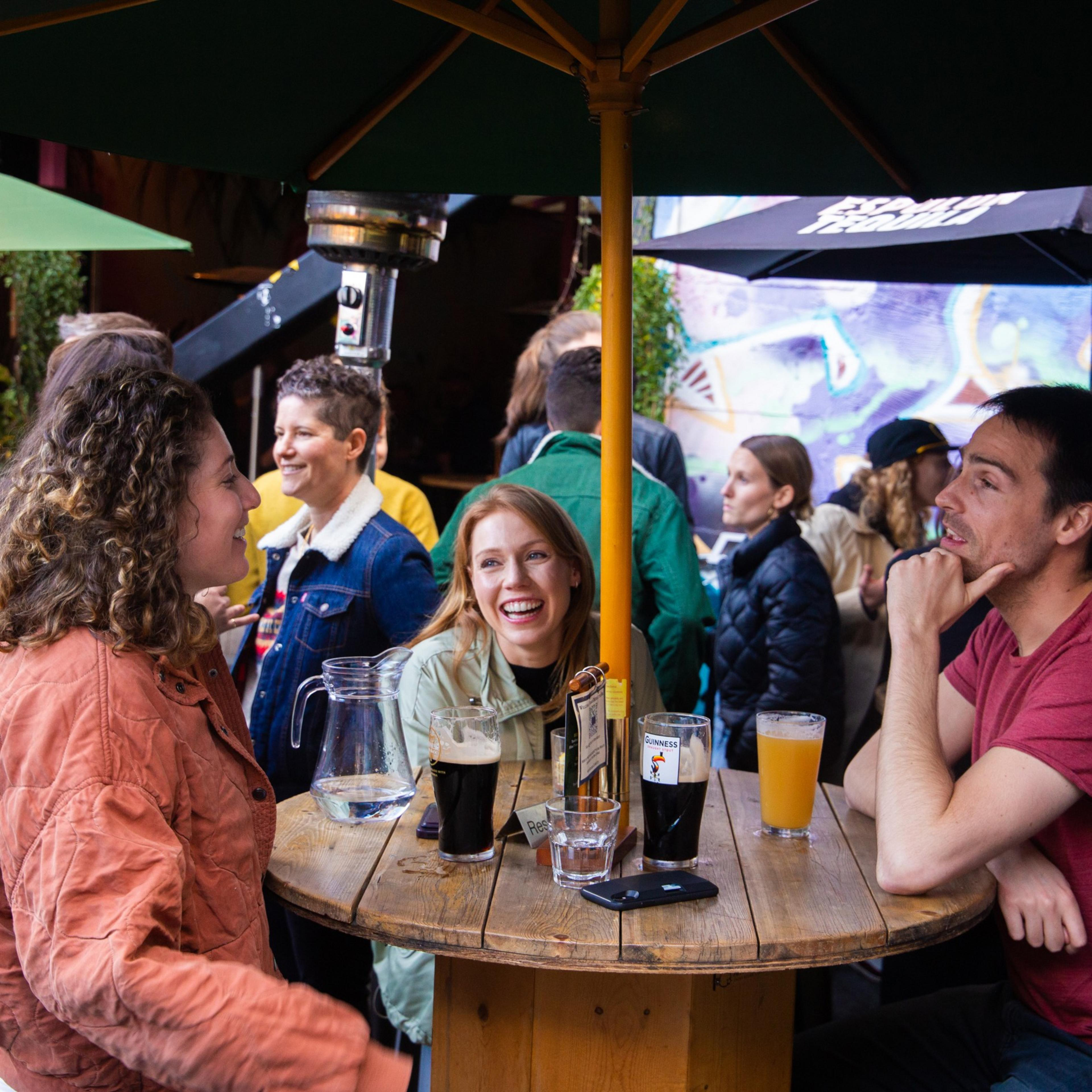 Casements bar in the Mission