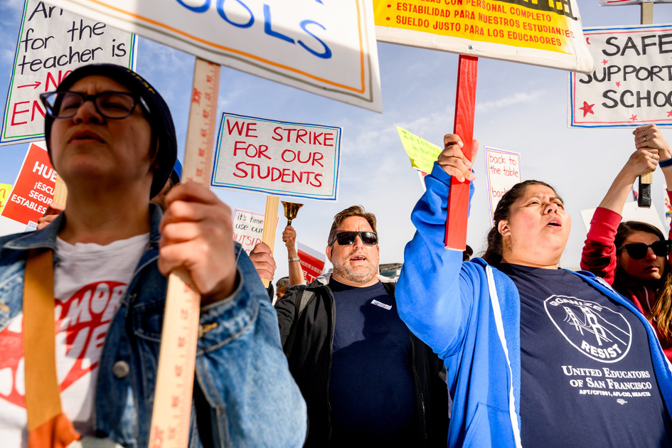 Live updates: SFUSD teachers strike, bargaining back on, schools closed Tuesday