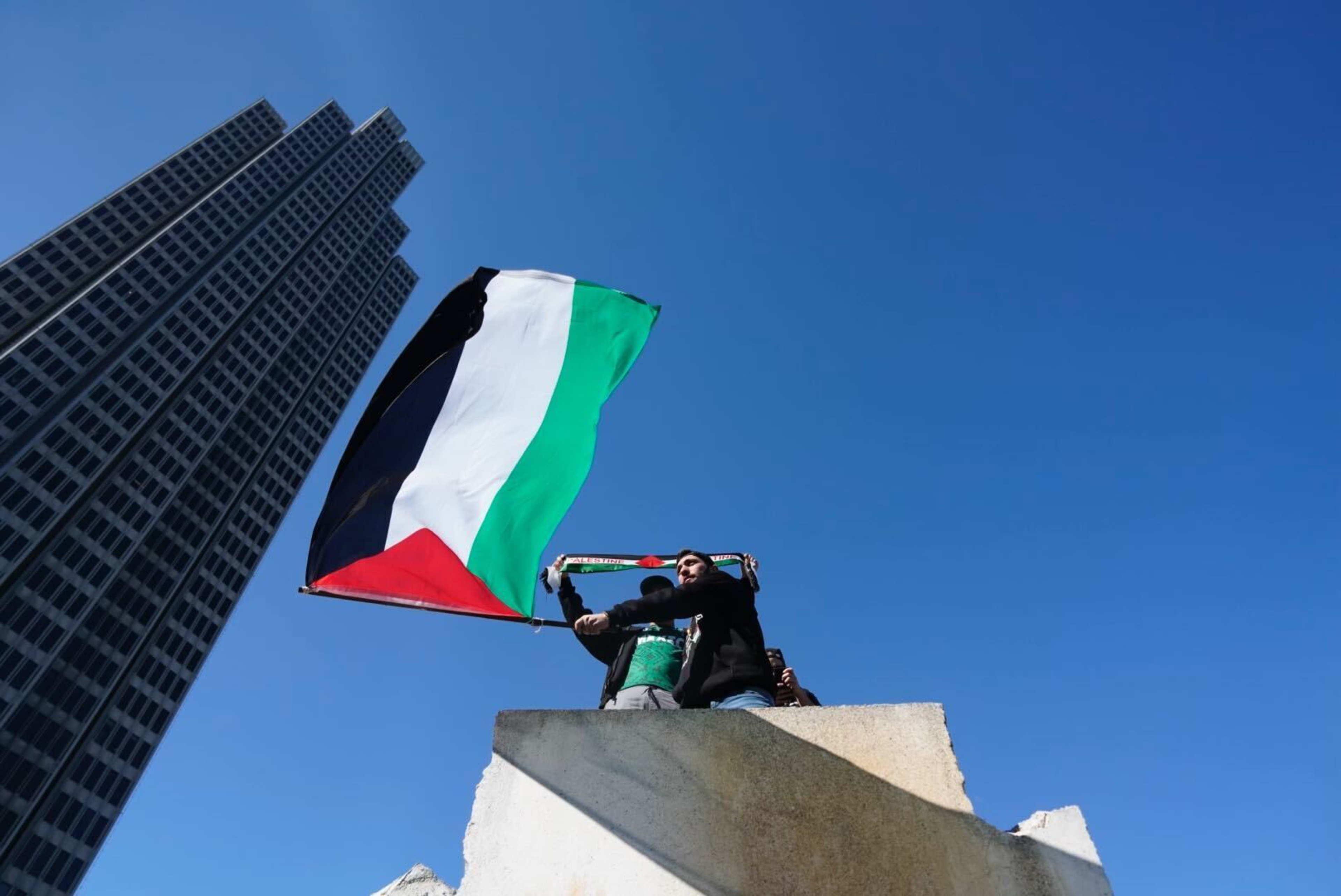 The rally came a day after a near-total communications blackout and perhaps the heaviest Israeli bombardment of the Gaza Strip since the invasion began. 