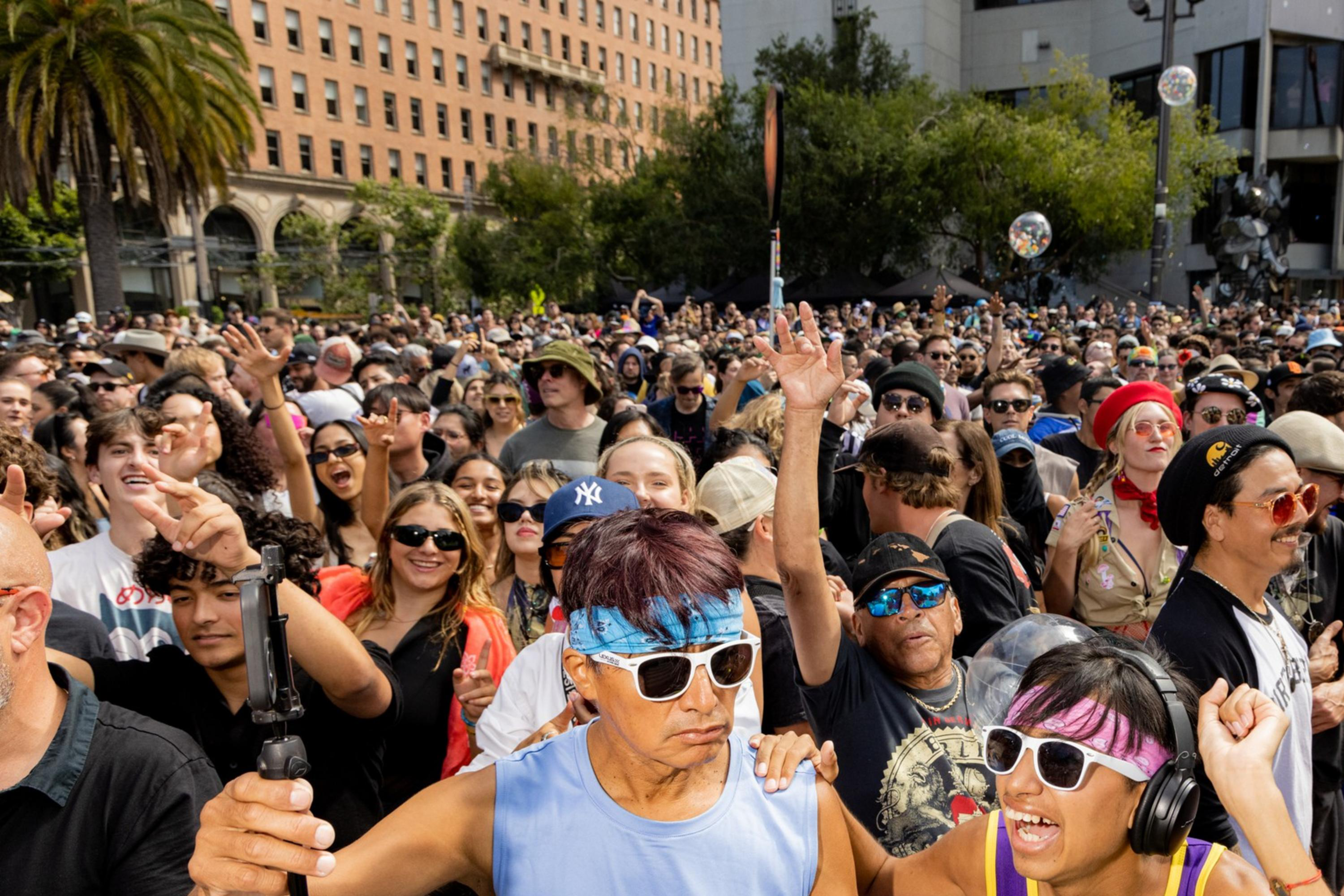Hometown promoter Another Planet Entertainment teamed up with hometown record label Dirtybird for a July 21 rave on the Embarcadero as part of SF's endless summer.