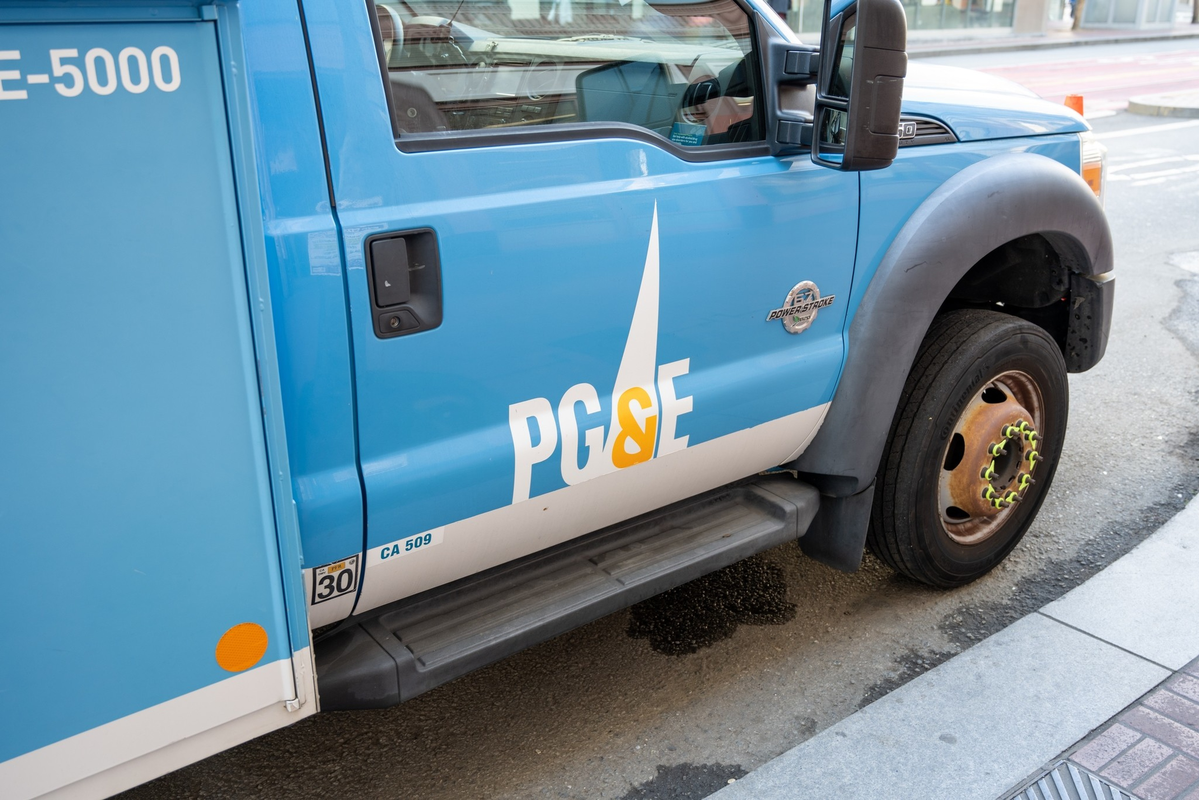 sfstandard.com - Garrett Leahy - PG&E blackout report: SF leaders demand hearing, slam utility