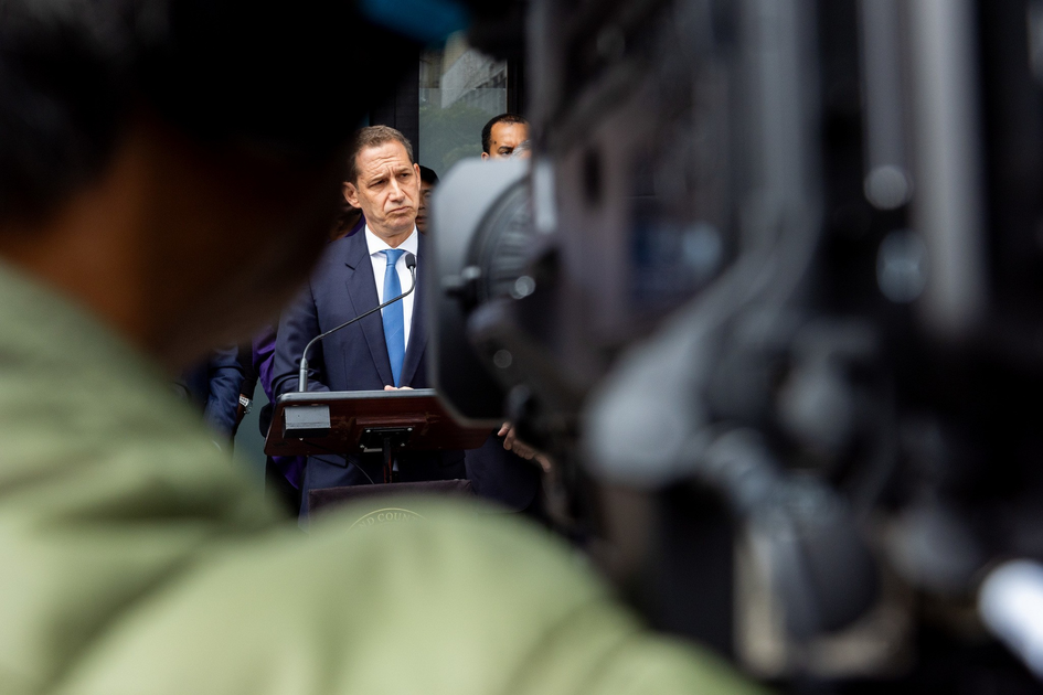 Lurie’s permit project gets grilled after SF Standard investigation