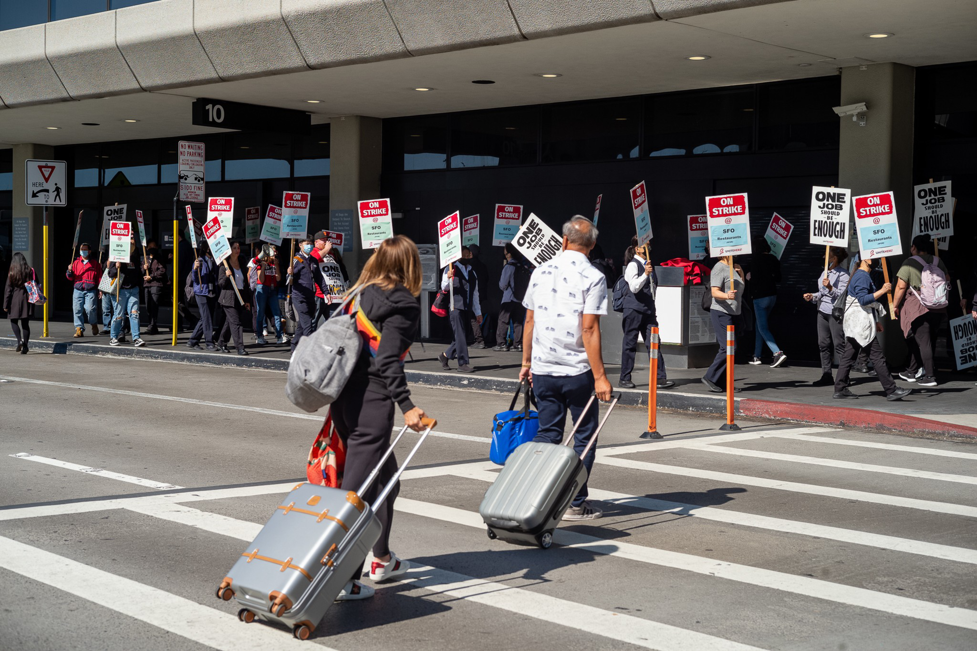 Fast food workers are on strike Monday morning at the San Francisco International Airport (SFO), according to the union representing the workers, in San Francisco, Calif., on Sept. 26, 2022. The workers, represented by the Unite Here Local 2, started striking at 3:30 AM. Workers wanted a substantial pay raise and fully funded healthcare because their current pay forces them to work more than one job. Workers are saying they haven’t had a raise in three years. Airport officials posted on Twitter Monday morning that some restaurants and lunges may be affected by the strike. | Justin Katigbak for the SF Standard.