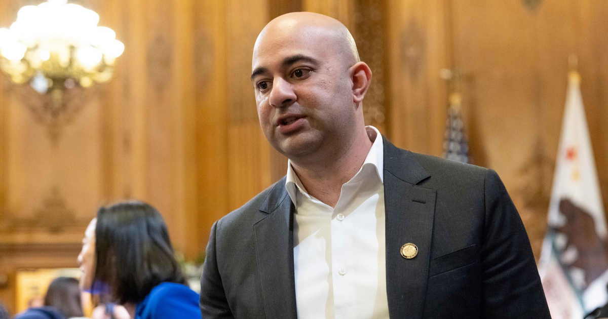 Rare alliance backs SF supervisor after board president boots him from committees