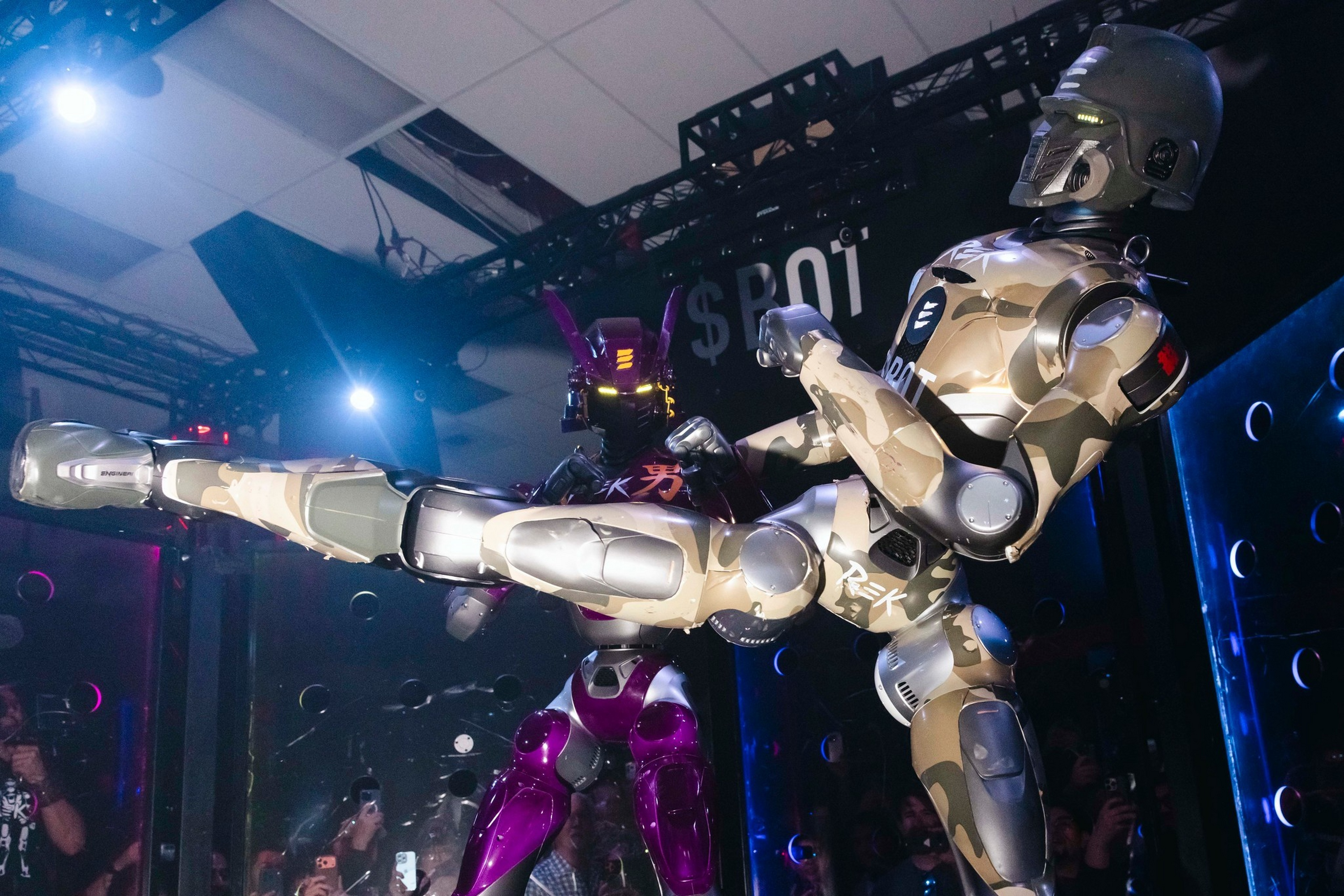 sfstandard.com - Zara Stone - I watched 6-foot robots fight with blades. This is San Francisco now