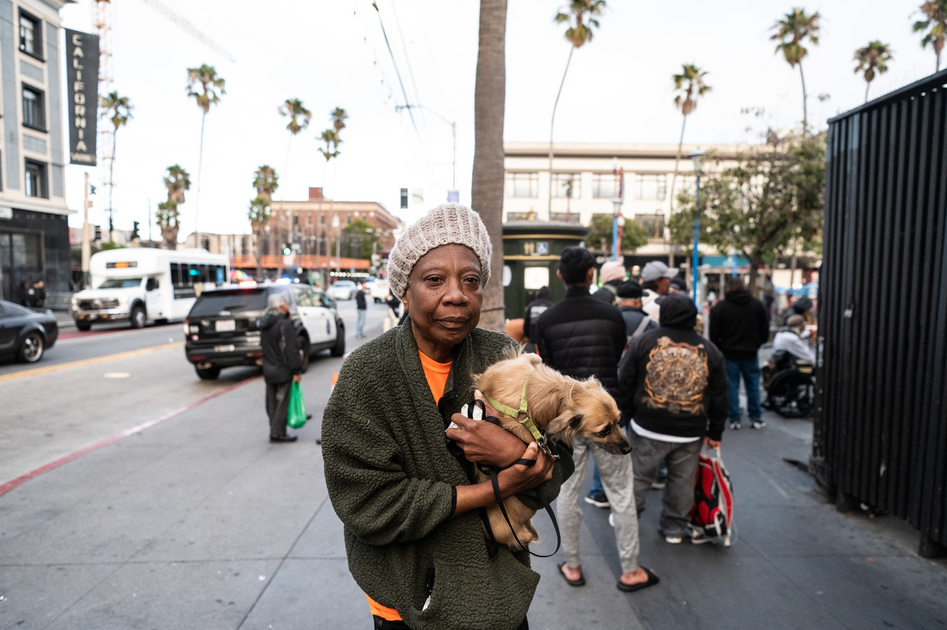 A 72-year-old became homeless. Then her family rose up to save her