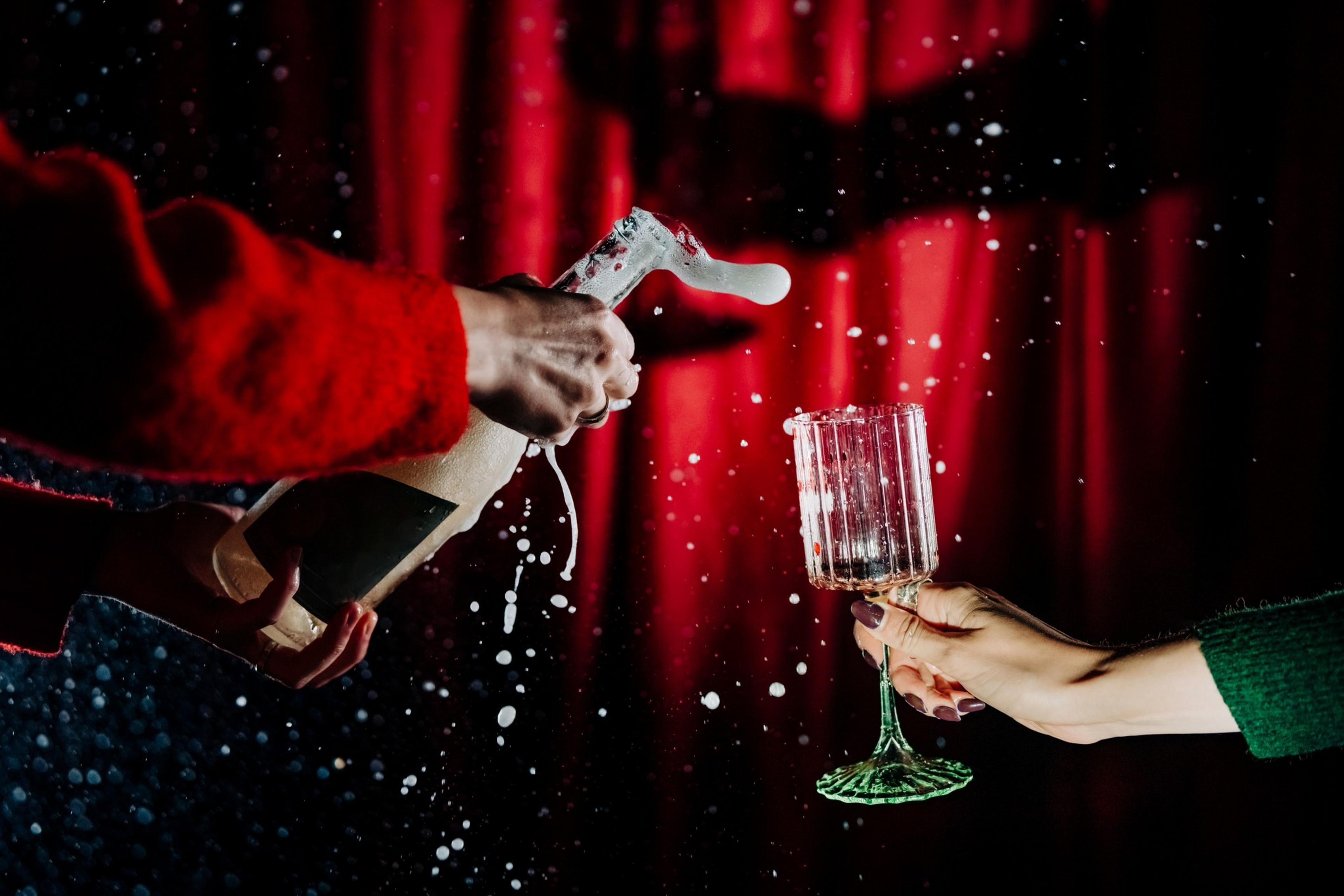 Ropes and roses: How SF's kinkiest people do it on Valentine's Day | The  San Francisco Standard