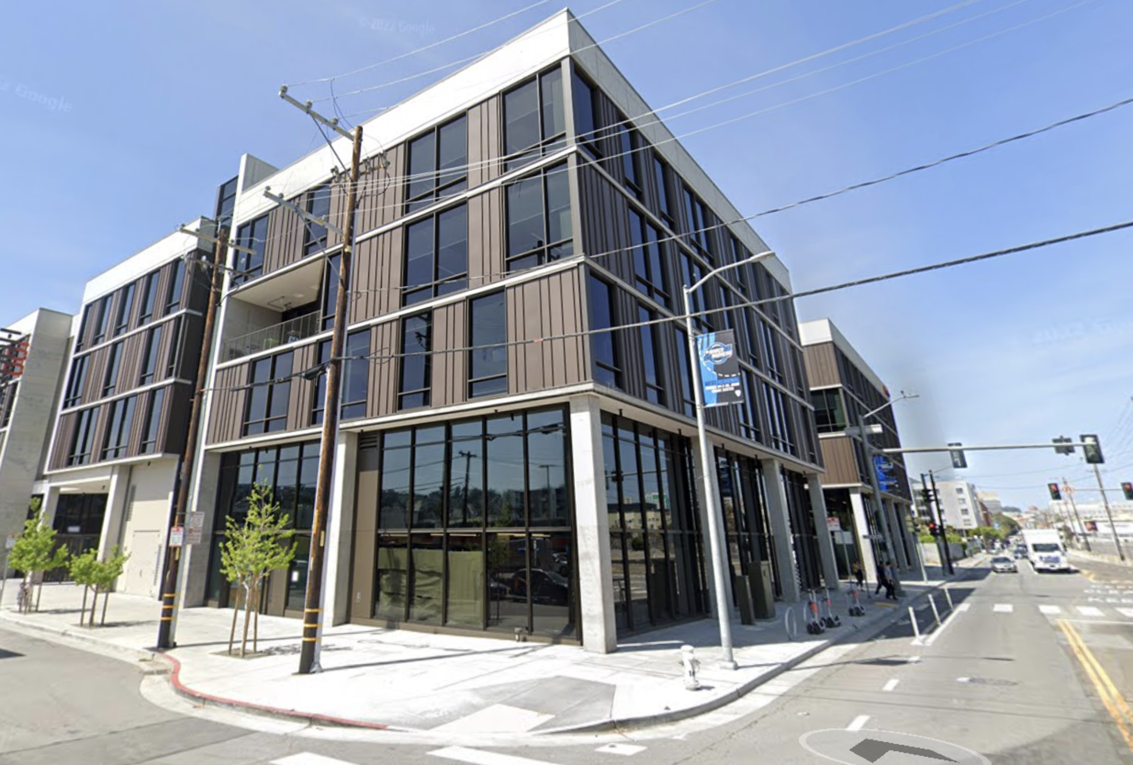 A picture of a four story building in San Frani