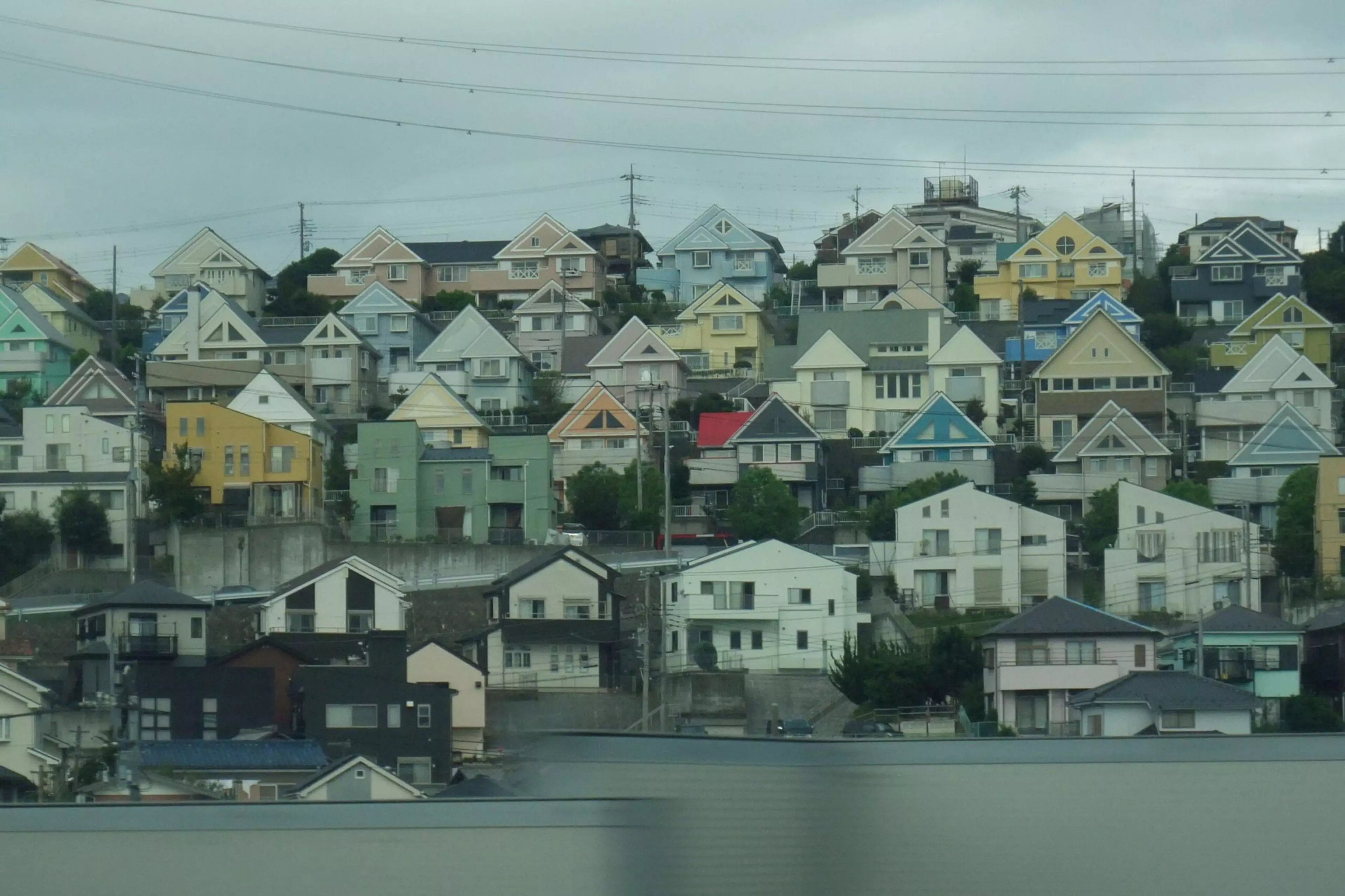 Redditors say this Japanese hillside is a dead ringer for San