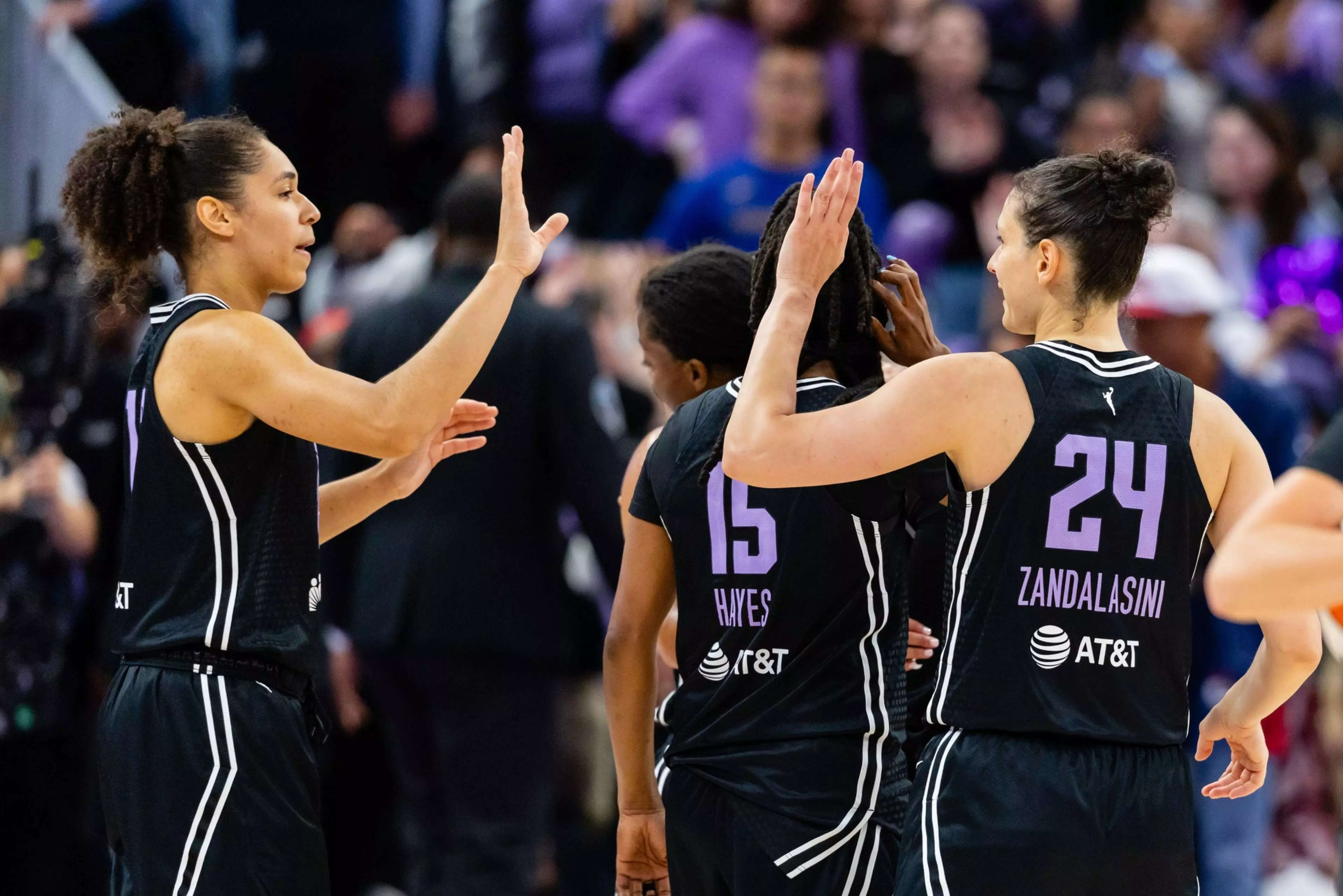 The Valkyries won without Kayla Thornton, but replacing her is