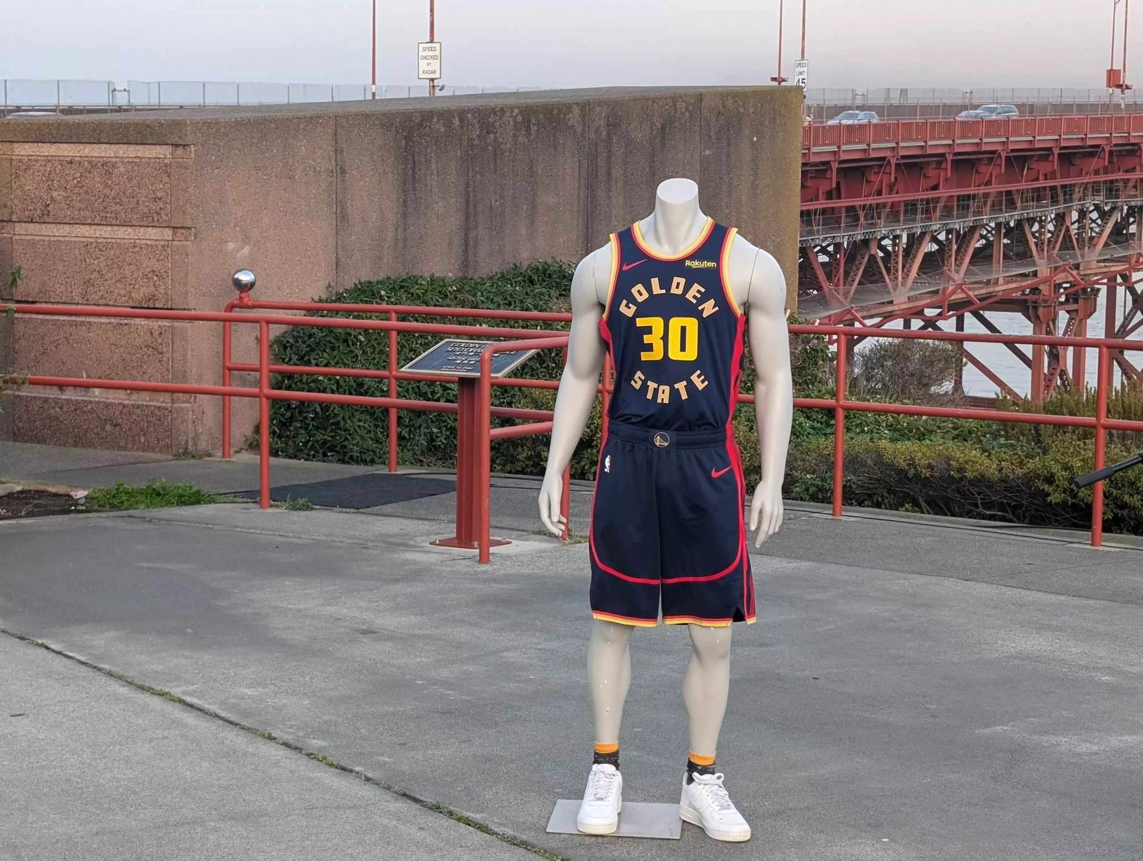 GOLDEN STATE WARRIORS ジャージ Men's Navy Golden State Warriors Color Blocked Vintage Logo