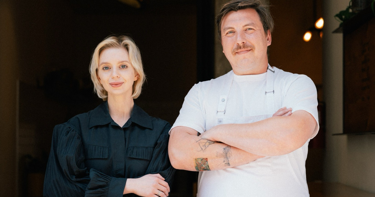A Ukrainian chef and a Russian chef, making nostalgic music in the kitchen
