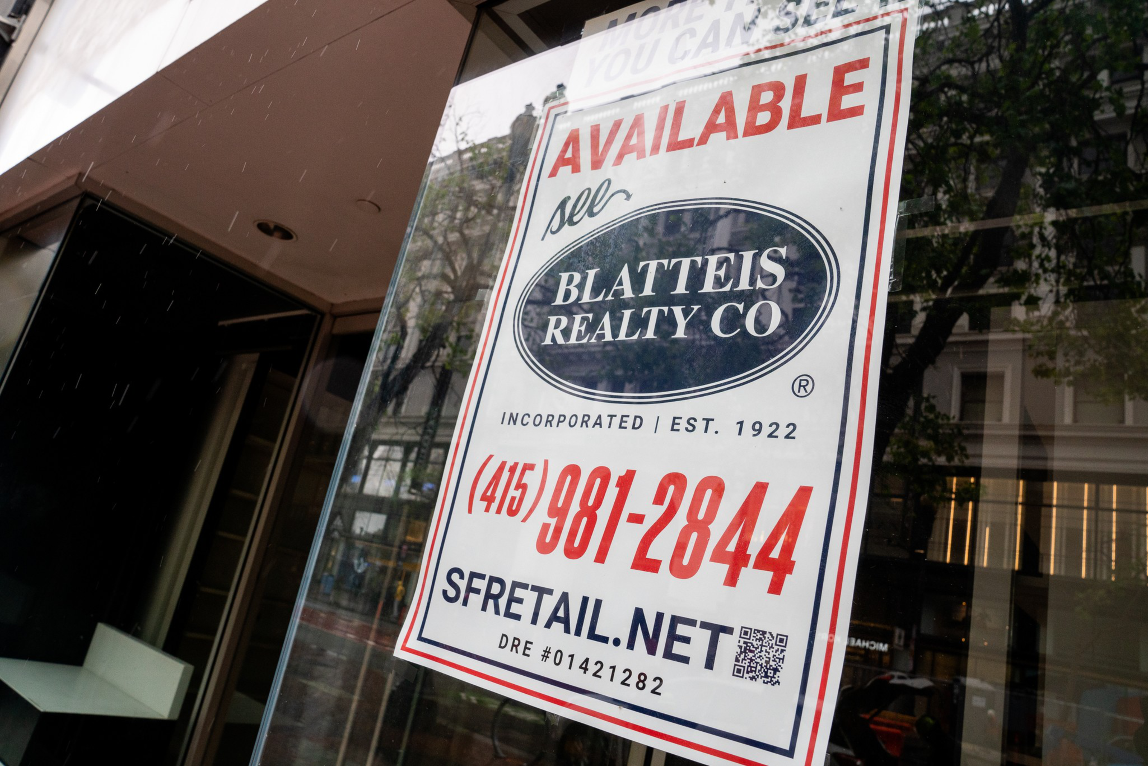 A sign reading space avaliable on Market Street