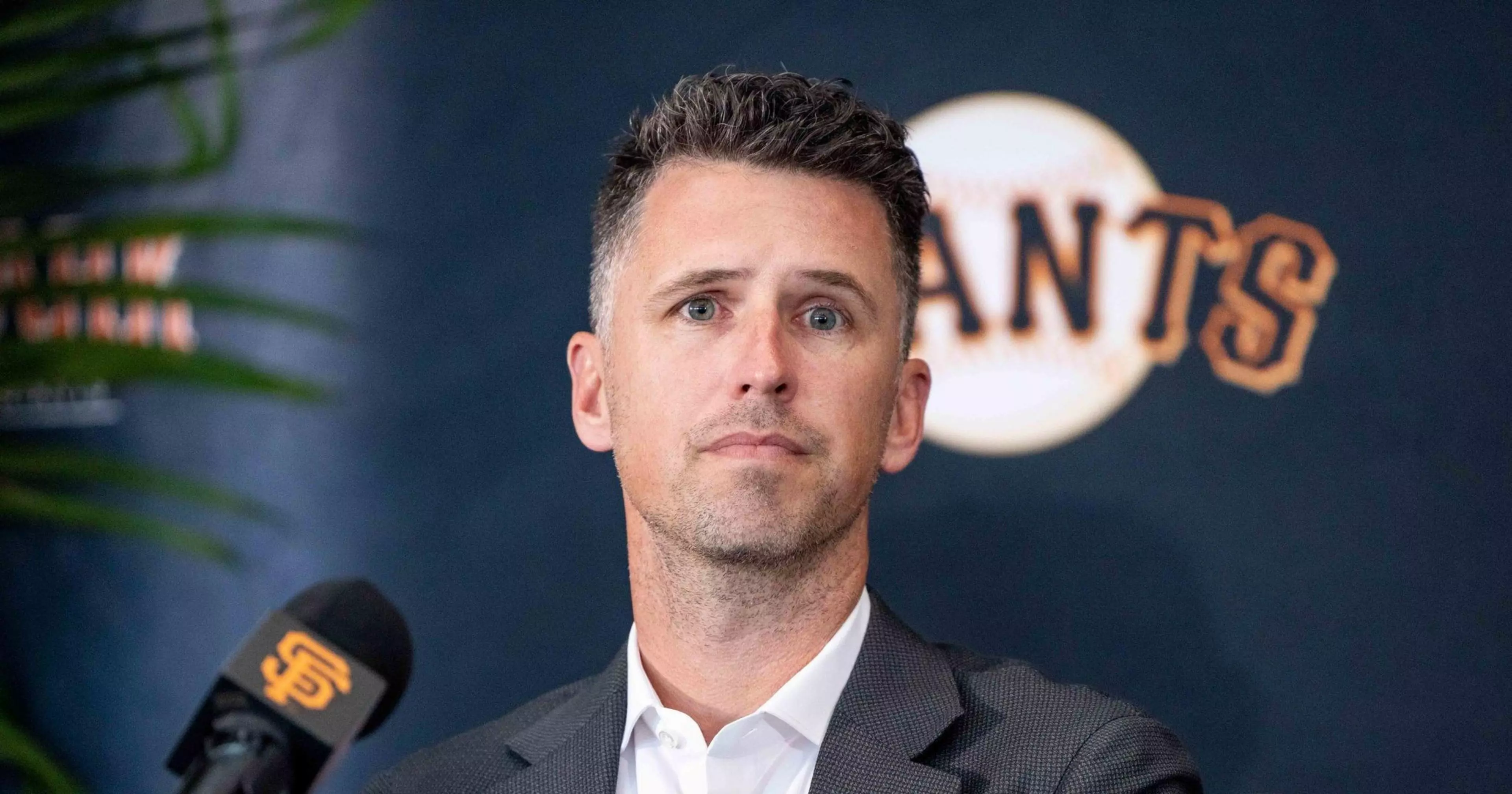 Giants trade Camilo Doval, Mike Yastrzemski in buzzer-beating deadline deals